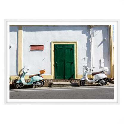 Double Vespa Vista